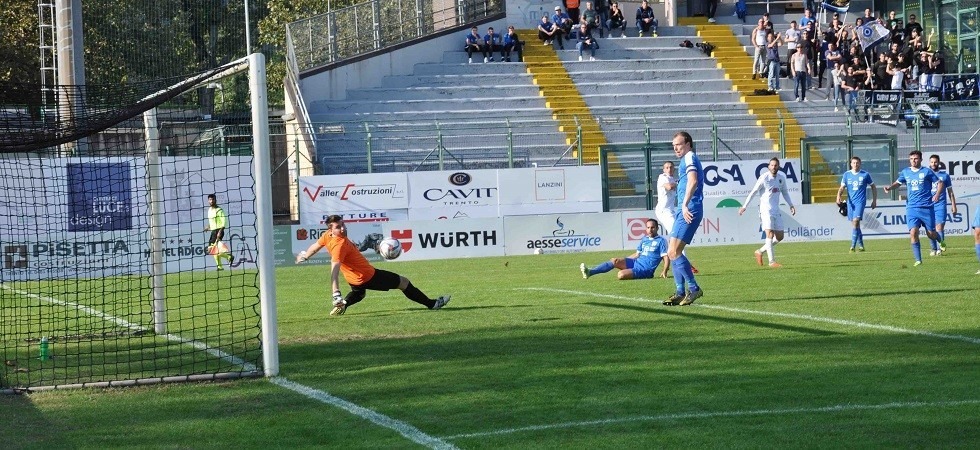 Il primo gol di Sottovia (foto di Carmelo Ossanna)